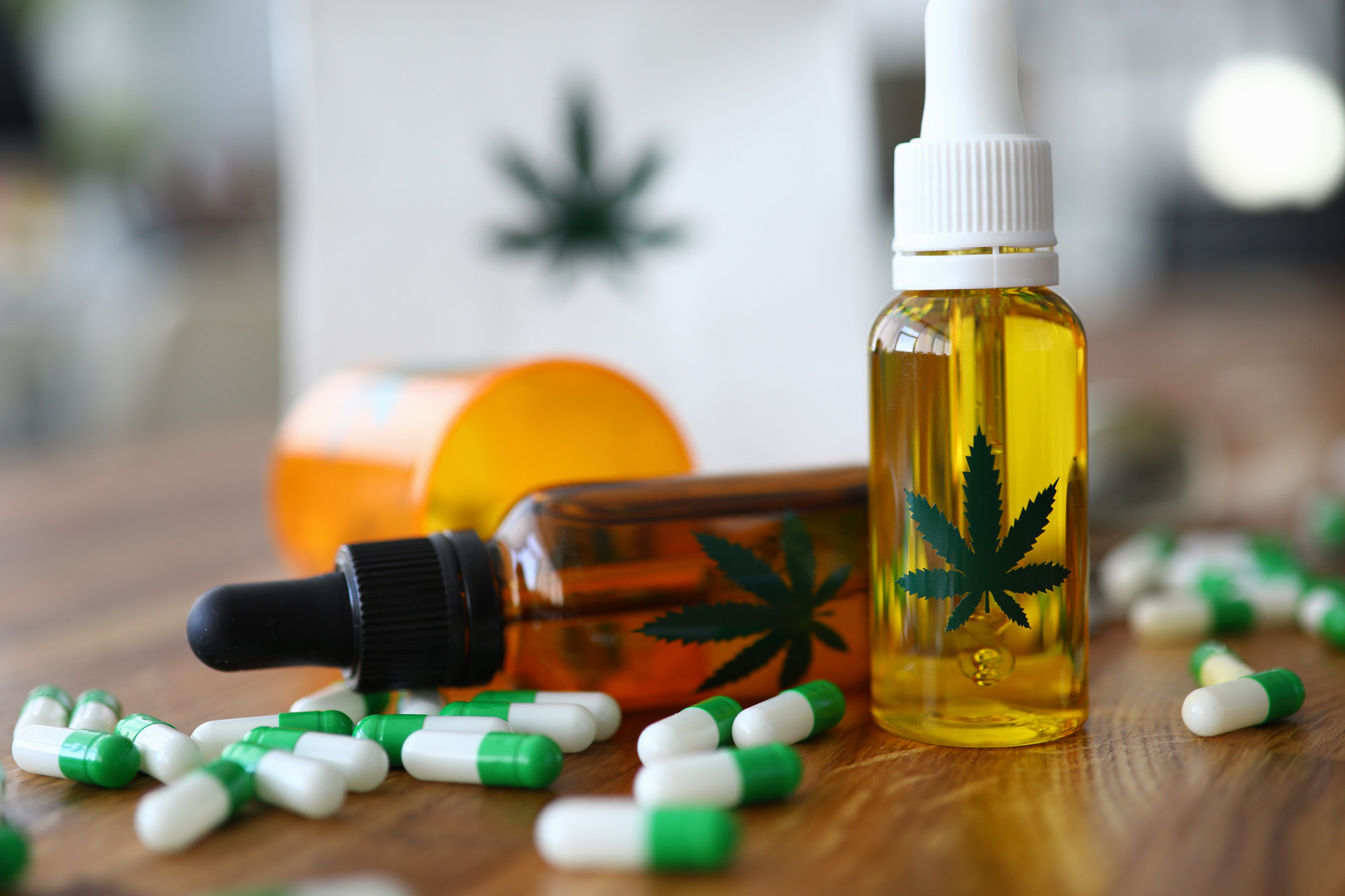 CBD a leki: Co musisz wiedzieć o interakcjach z farmaceutykami?